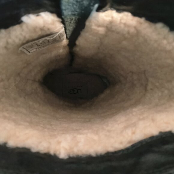 UGG  Black leather tall boots full-length side zipper Size 8 - Picture 6 of 7